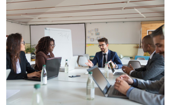 Communication Professionnelle et Interculturelle en Afrique